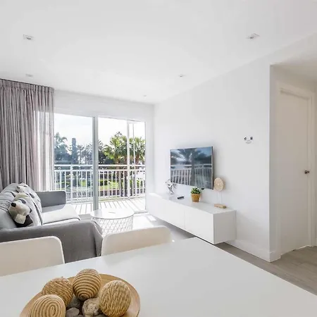 Apartment A&n Seafront *